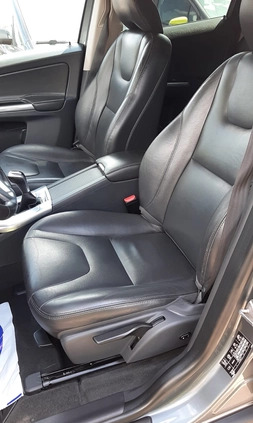 Volvo XC 60 cena 78900 przebieg: 122118, rok produkcji 2017 z Olsztyn małe 562